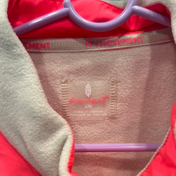 Women's Cream and Pink fleece Jacket - Picture 5 of 6